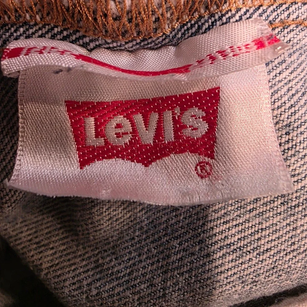 Levis 501 Mens 36x30 Light Wash Blue Denim Straight Leg Button Fly Jeans Vintage